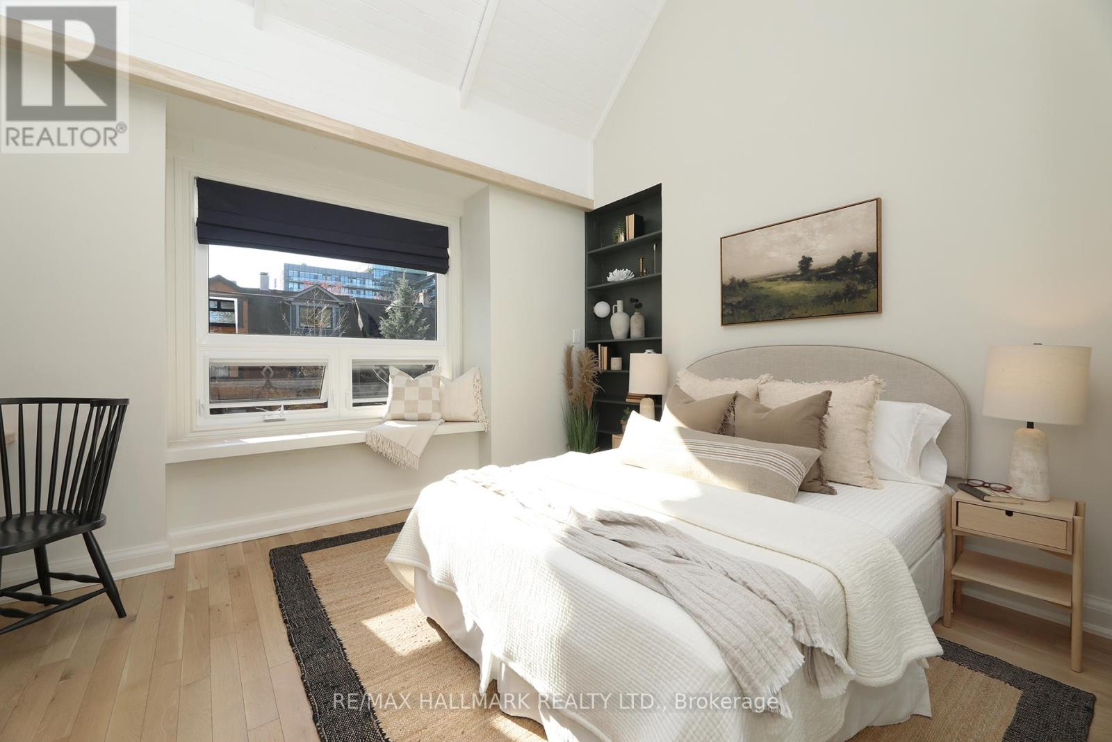 18 Badgerow Avenue, Toronto, Ontario M4M 1V1 - Photo 14 - E12506176