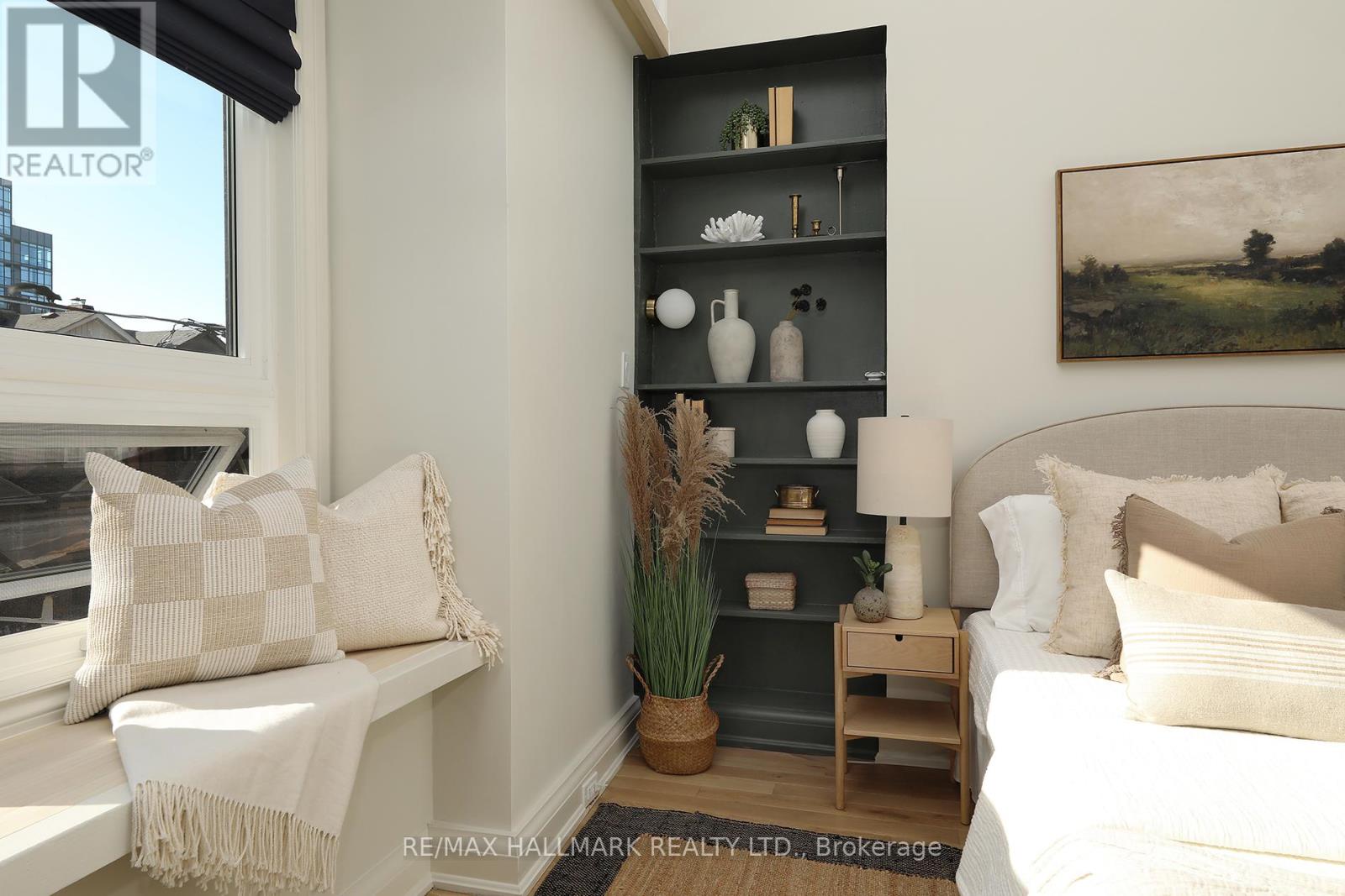 18 Badgerow Avenue, Toronto, Ontario M4M 1V1 - Photo 15 - E12506176