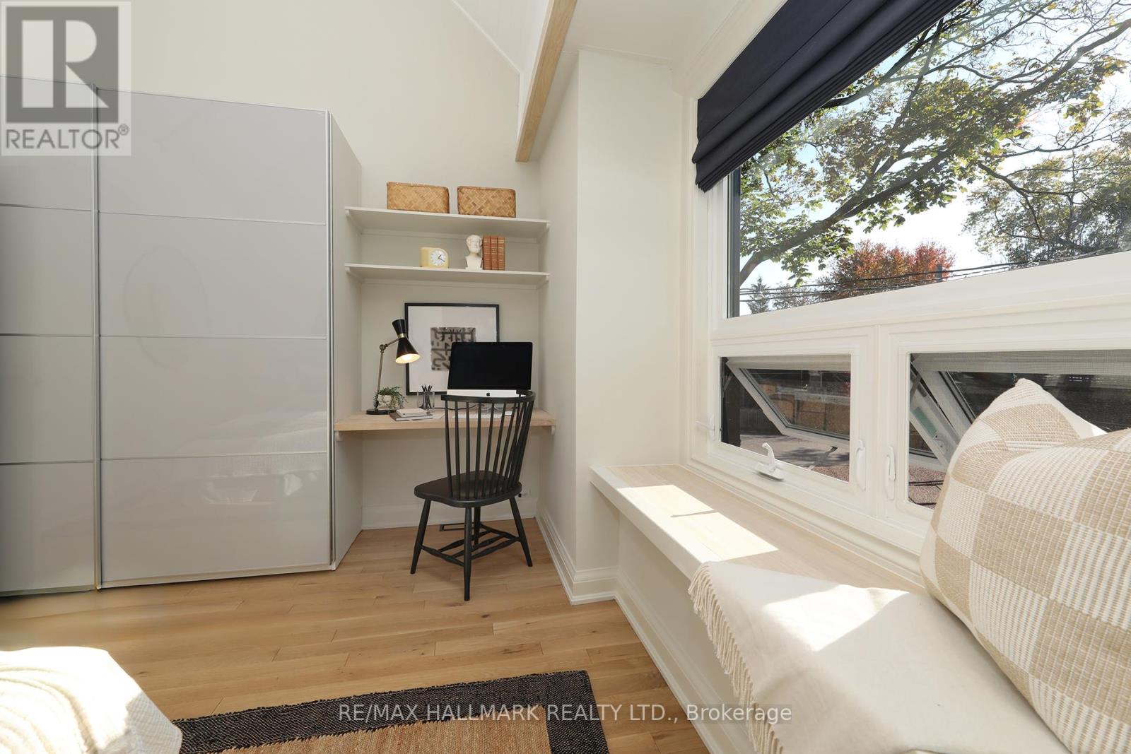 18 Badgerow Avenue, Toronto, Ontario M4M 1V1 - Photo 16 - E12506176