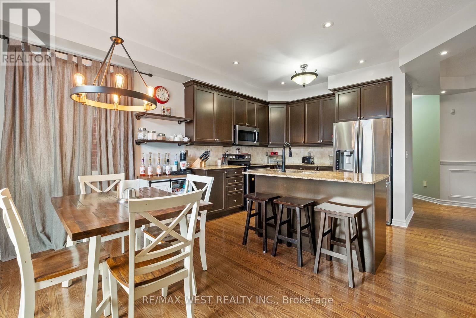 31 Buxton Lane, Clarington, Ontario  L1C 0J9 - Photo 11 - E12507456