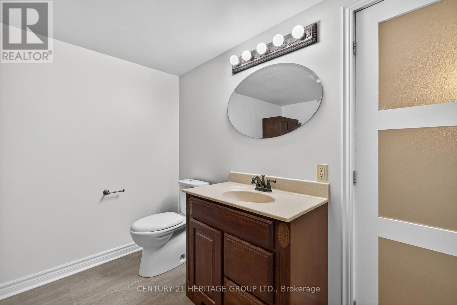 49 Bayview Parkway, Newmarket, Ontario  L3Y 3W2 - Photo 35 - N12507300