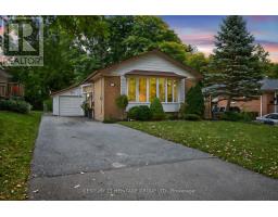 49 BAYVIEW PARKWAY, Newmarket, Ontario