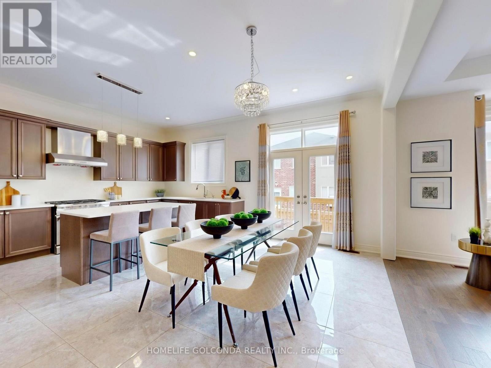 21 Planet Street, Richmond Hill, Ontario  L4C 8P5 - Photo 10 - N12507340