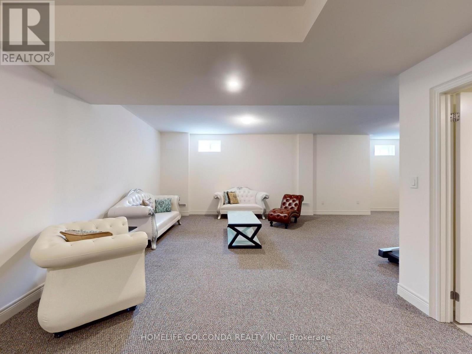 21 Planet Street, Richmond Hill, Ontario  L4C 8P5 - Photo 39 - N12507340