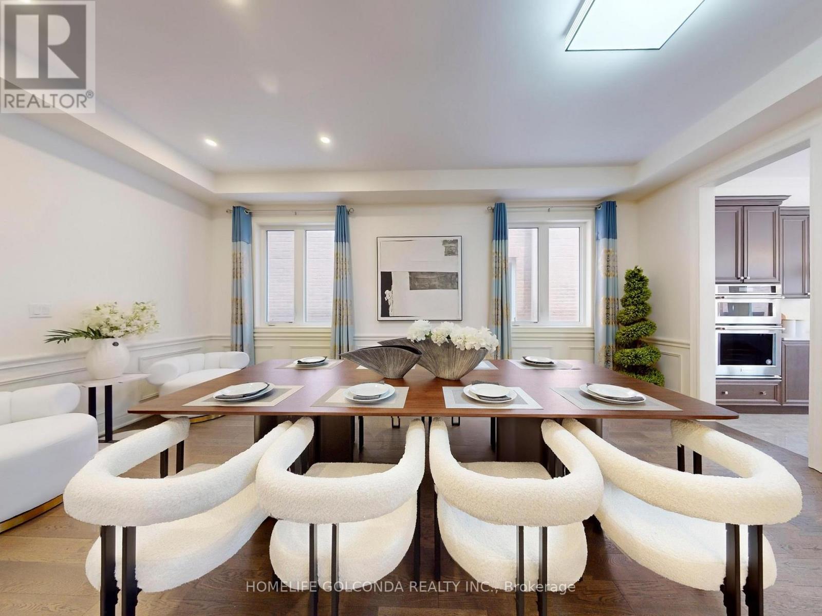 21 Planet Street, Richmond Hill, Ontario  L4C 8P5 - Photo 6 - N12507340