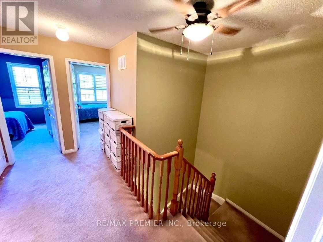 739 Joe Persechini Drive, Newmarket, Ontario  L3X 2S1 - Photo 10 - N12507352