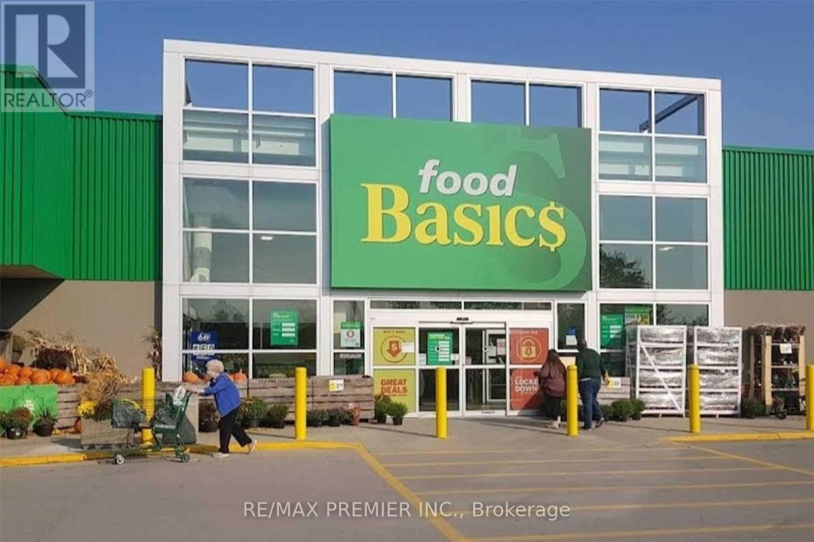 739 Joe Persechini Drive, Newmarket, Ontario  L3X 2S1 - Photo 19 - N12507352