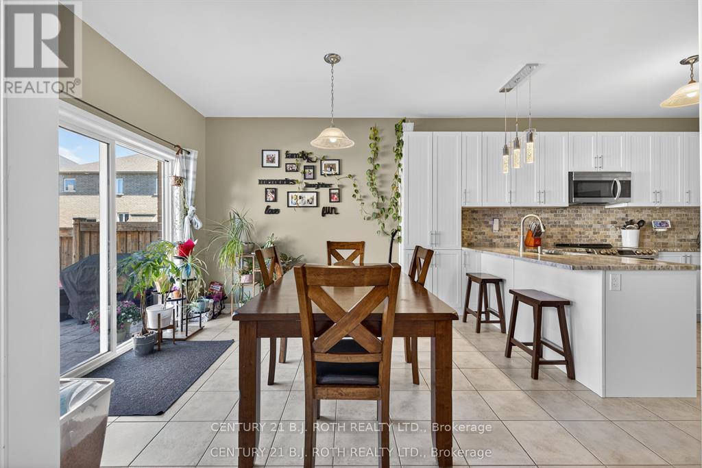 50 Bramsey Street, Georgina, Ontario  L0E 1R0 - Photo 13 - N12507362