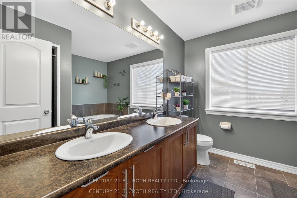 50 Bramsey Street, Georgina, Ontario  L0E 1R0 - Photo 21 - N12507362