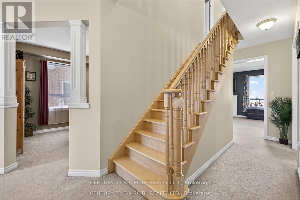 50 Bramsey Street, Georgina, Ontario  L0E 1R0 - Photo 5 - N12507362