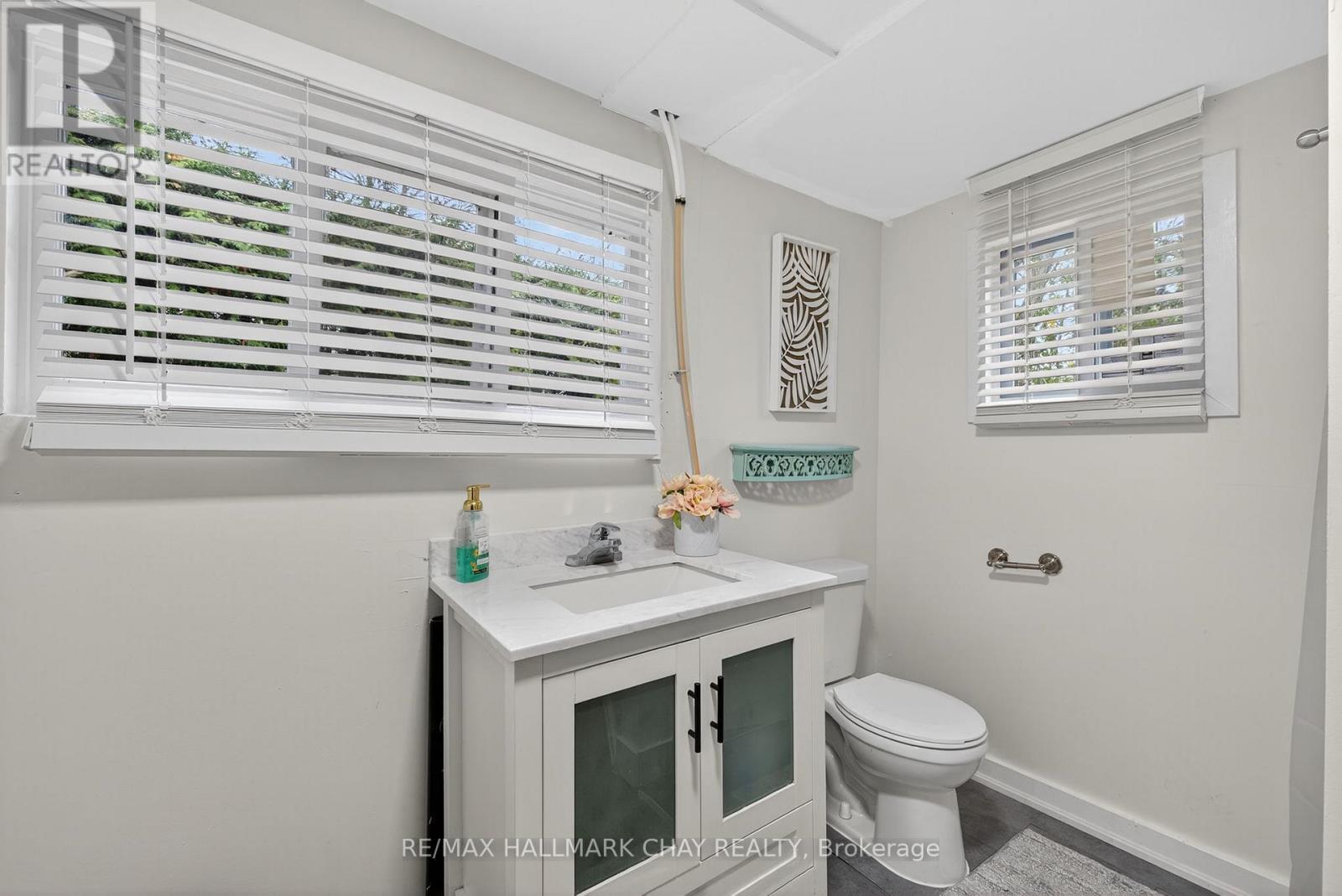 77 Blue Heron Drive, Georgina, Ontario  L0E 1N0 - Photo 13 - N12507382