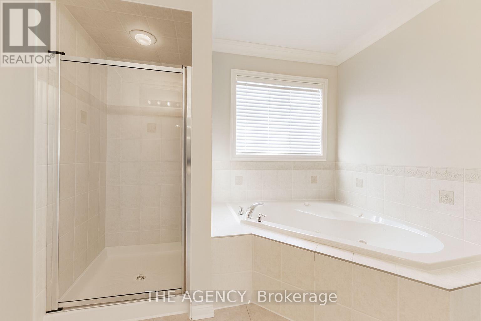 33 Ascalon Drive, Vaughan, Ontario  L6A 0M5 - Photo 14 - N12507386