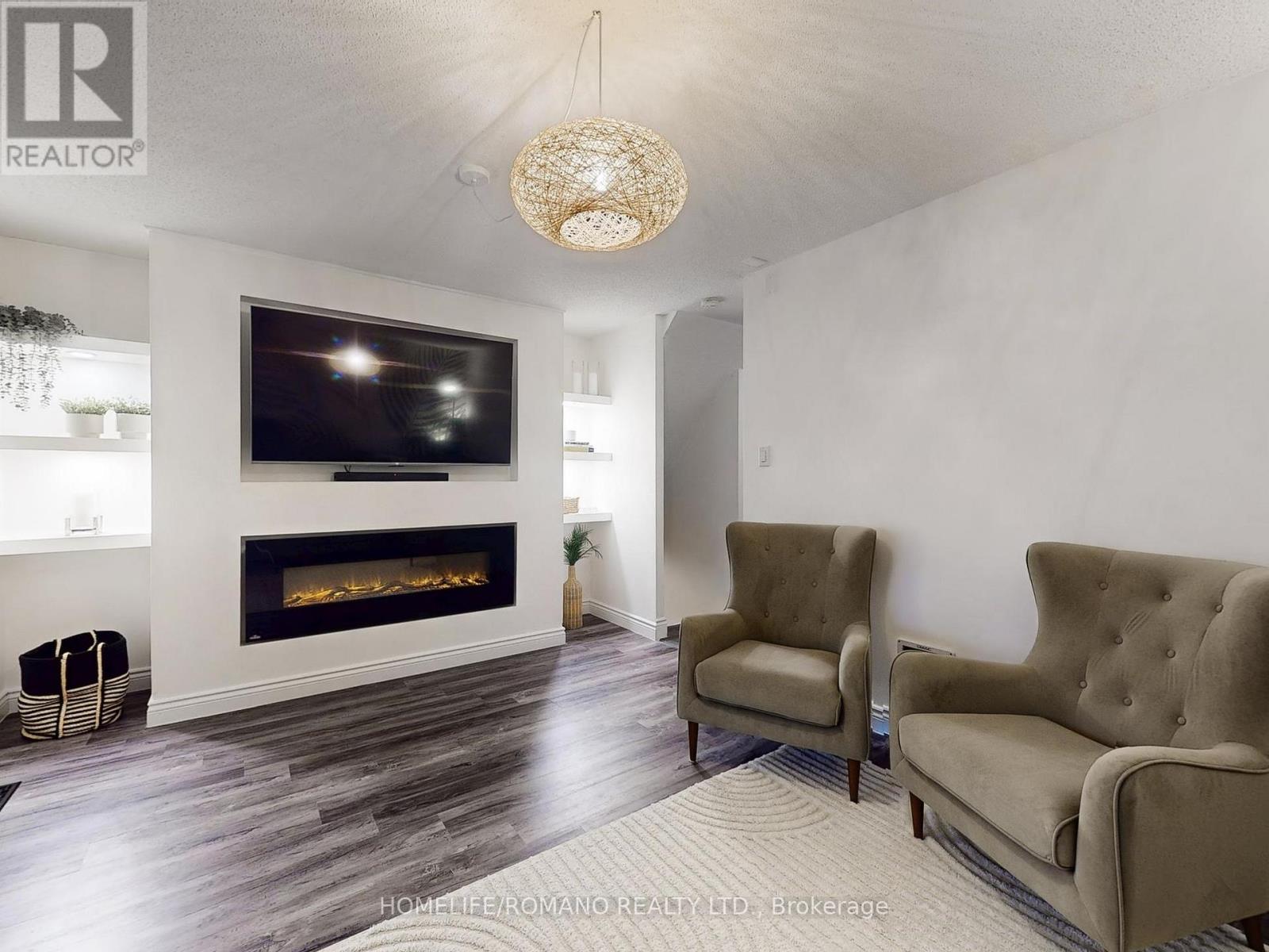 686 Irwin Crescent, Newmarket, Ontario  L3Y 5A2 - Photo 10 - N12507406