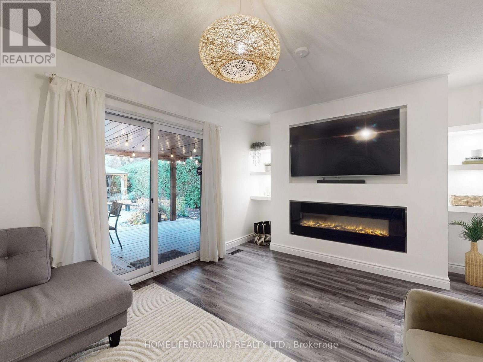 686 Irwin Crescent, Newmarket, Ontario  L3Y 5A2 - Photo 11 - N12507406