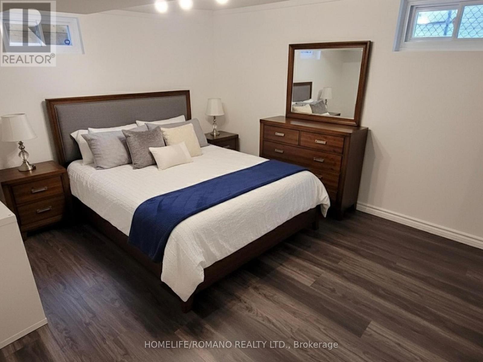 686 Irwin Crescent, Newmarket, Ontario  L3Y 5A2 - Photo 12 - N12507406