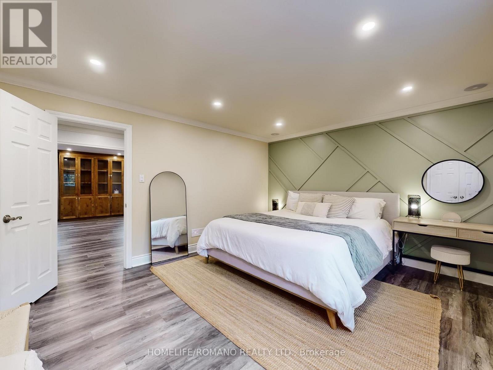 686 Irwin Crescent, Newmarket, Ontario  L3Y 5A2 - Photo 28 - N12507406