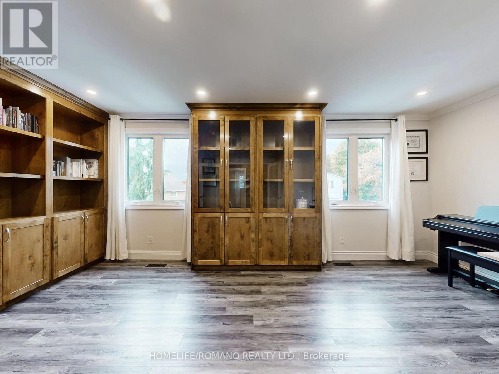 686 Irwin Crescent, Newmarket, Ontario  L3Y 5A2 - Photo 32 - N12507406