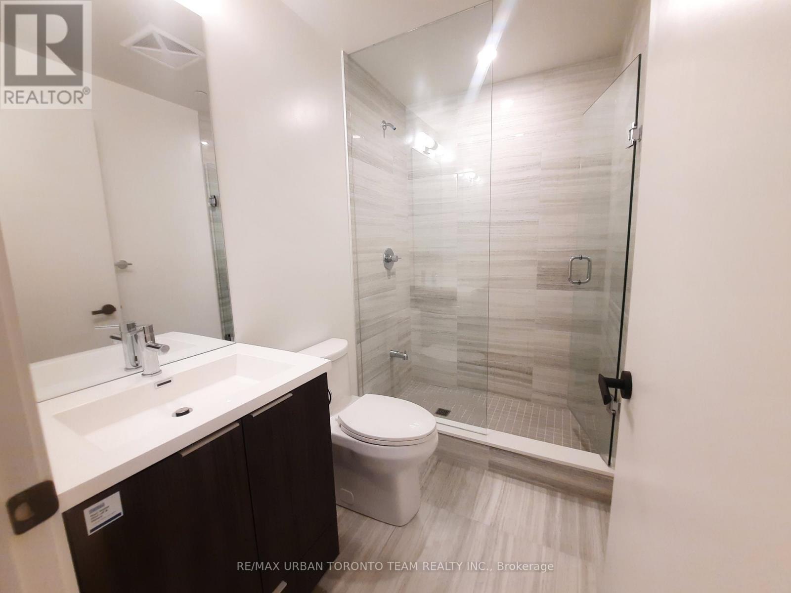 501 - 8 Interchange Way, Vaughan, Ontario  L4K 5Z7 - Photo 10 - N12507458