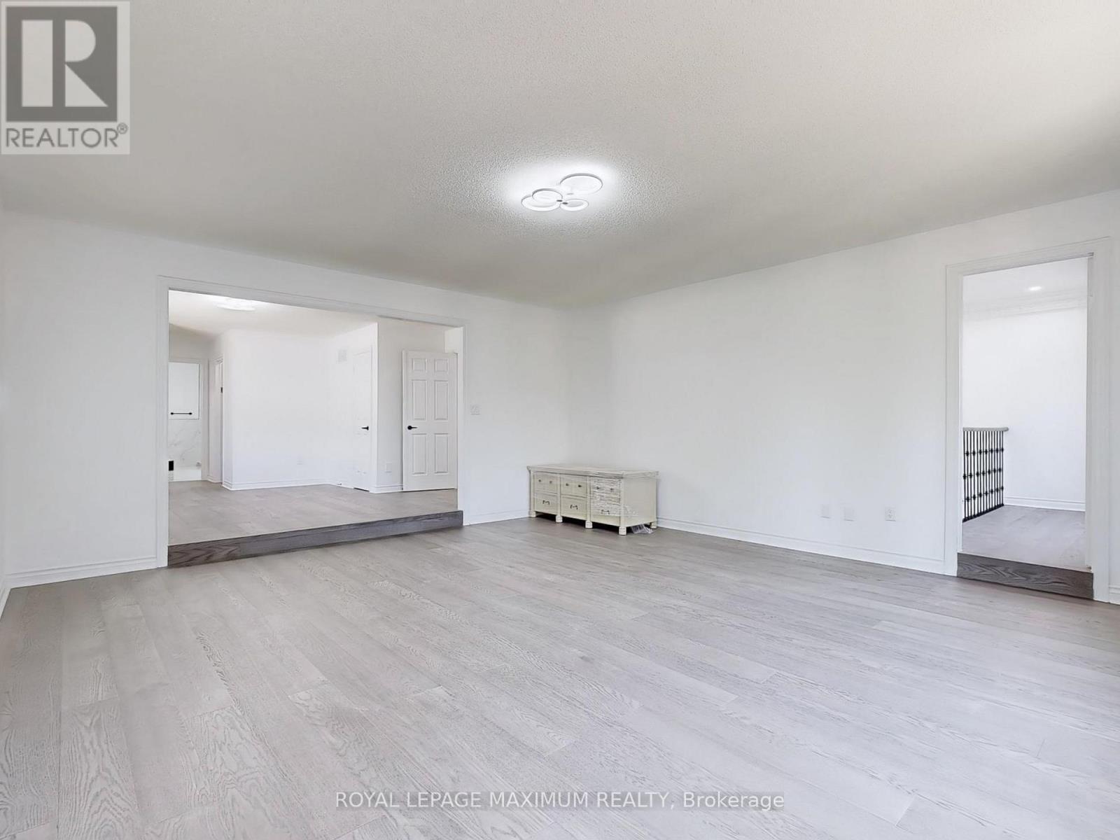 22 A Waltham Crescent, Richmond Hill, Ontario  L4B 1Z2 - Photo 20 - N12507524