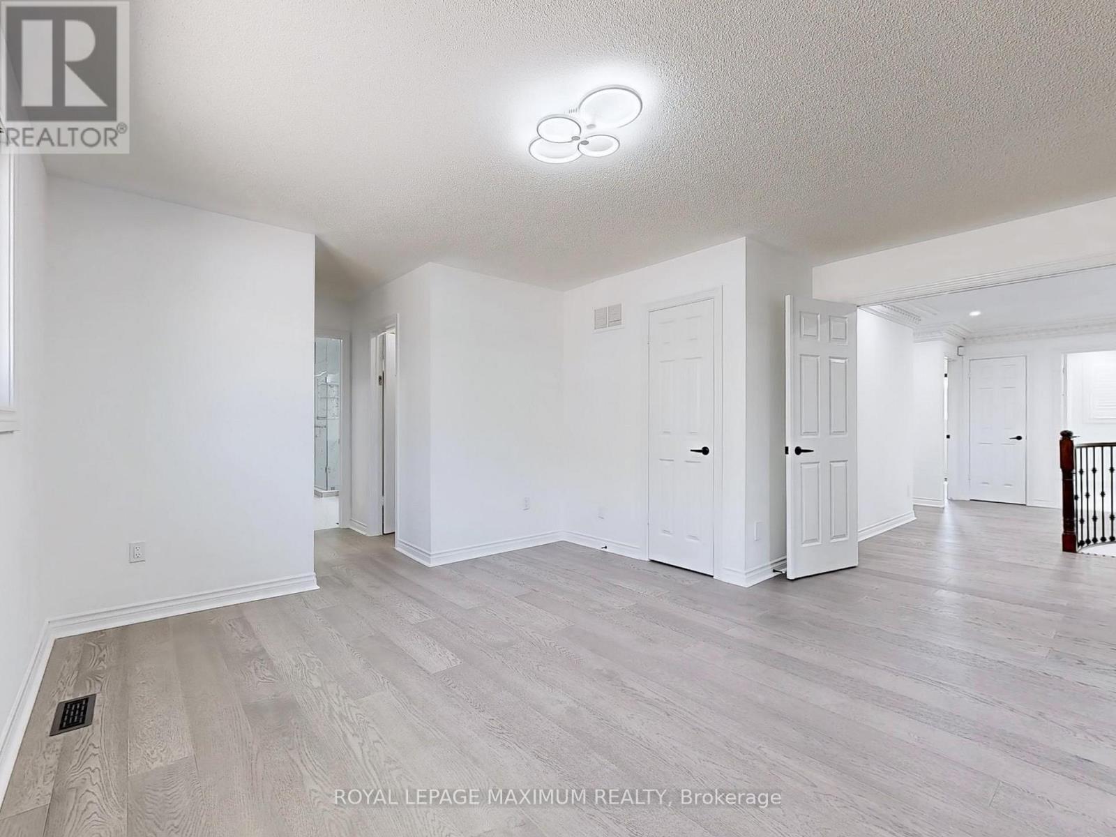 22 A Waltham Crescent, Richmond Hill, Ontario  L4B 1Z2 - Photo 24 - N12507524