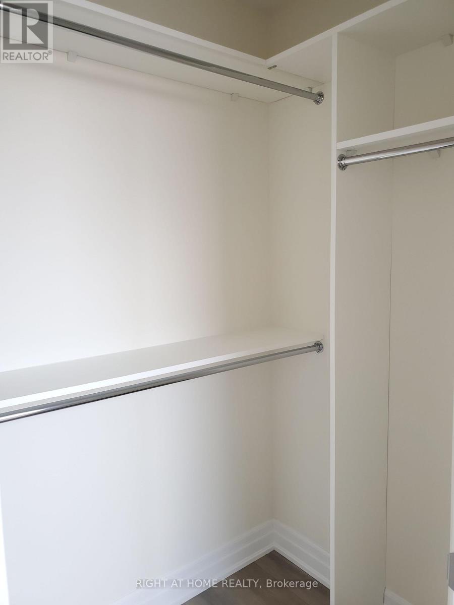 606 - 9075 Jane Street, Vaughan, Ontario  L4K 0L7 - Photo 11 - N12507532