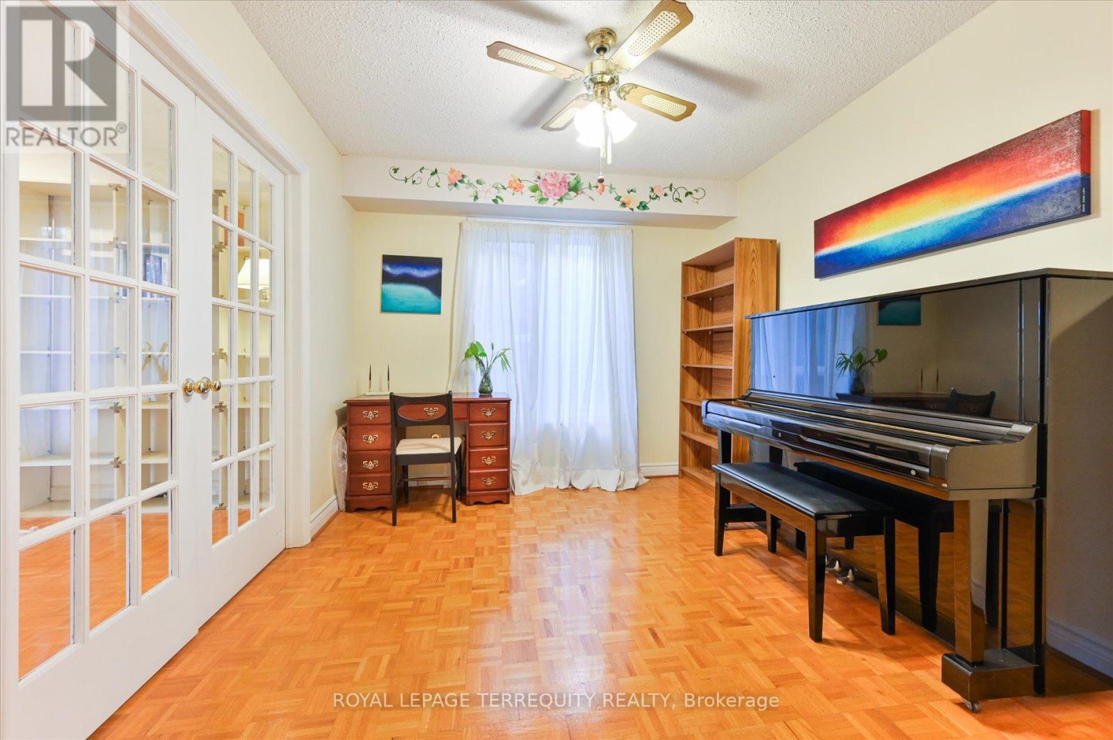 20 Leighland Drive, Markham, Ontario  L3R 7R4 - Photo 12 - N12507556