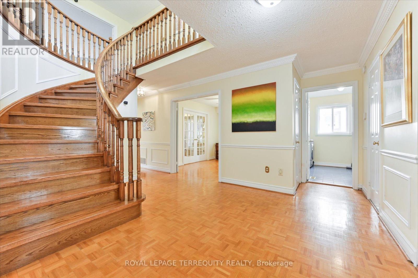 20 Leighland Drive, Markham, Ontario  L3R 7R4 - Photo 6 - N12507556