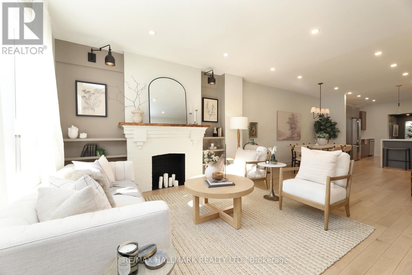 18 Badgerow Avenue, Toronto, Ontario M4M 1V1 - Photo 5 - E12506176