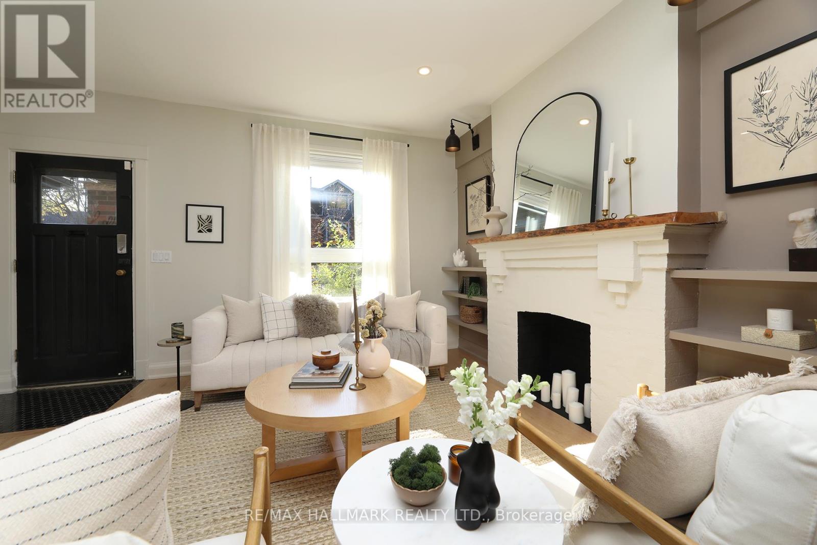 18 Badgerow Avenue, Toronto, Ontario M4M 1V1 - Photo 6 - E12506176