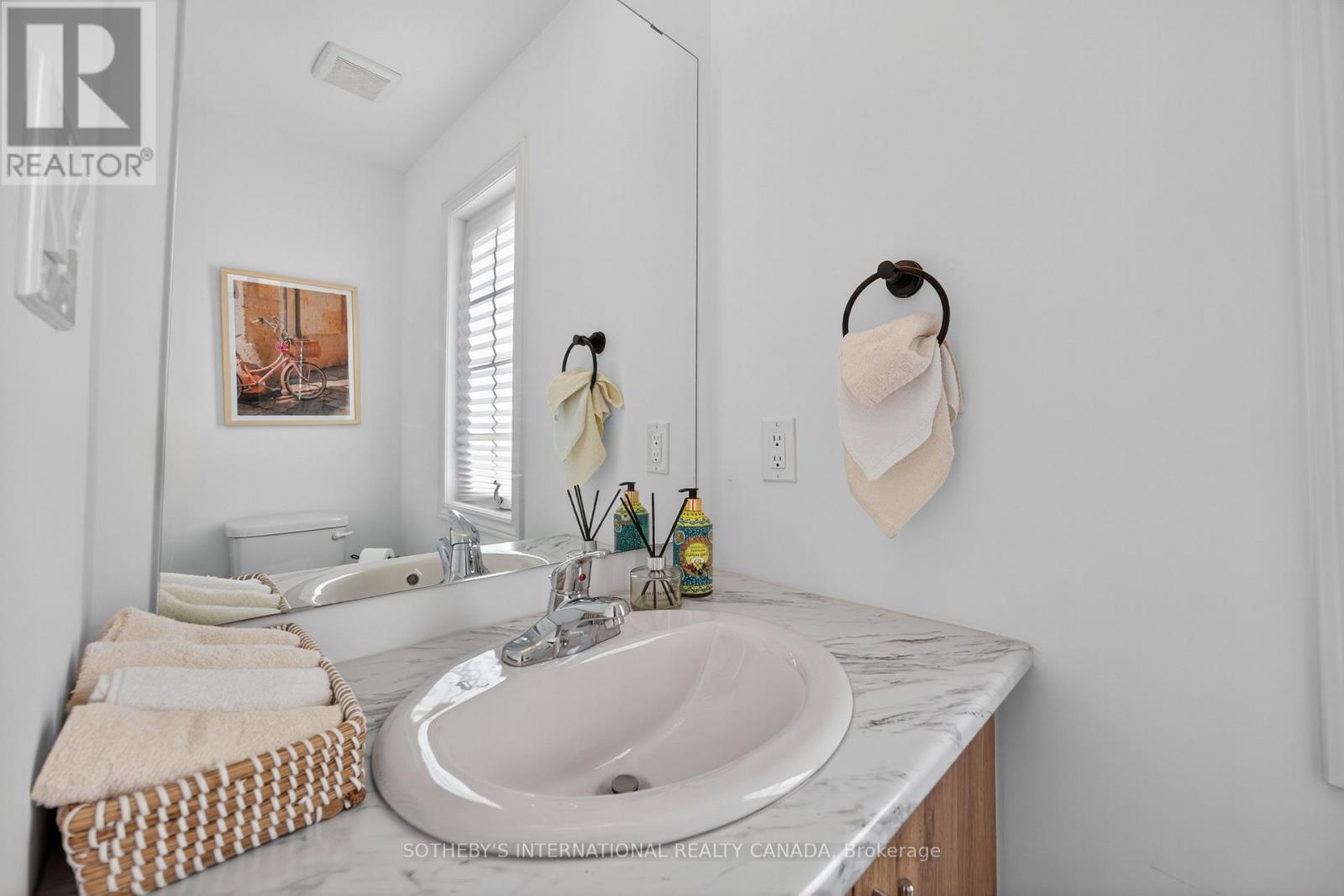 65 Harvest Crescent, Barrie, Ontario  L9J 0T5 - Photo 16 - S12507202