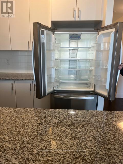 705 - 2900 Highway 7 W, Vaughan, Ontario L4K 0G3 - Photo 12 - N12486885