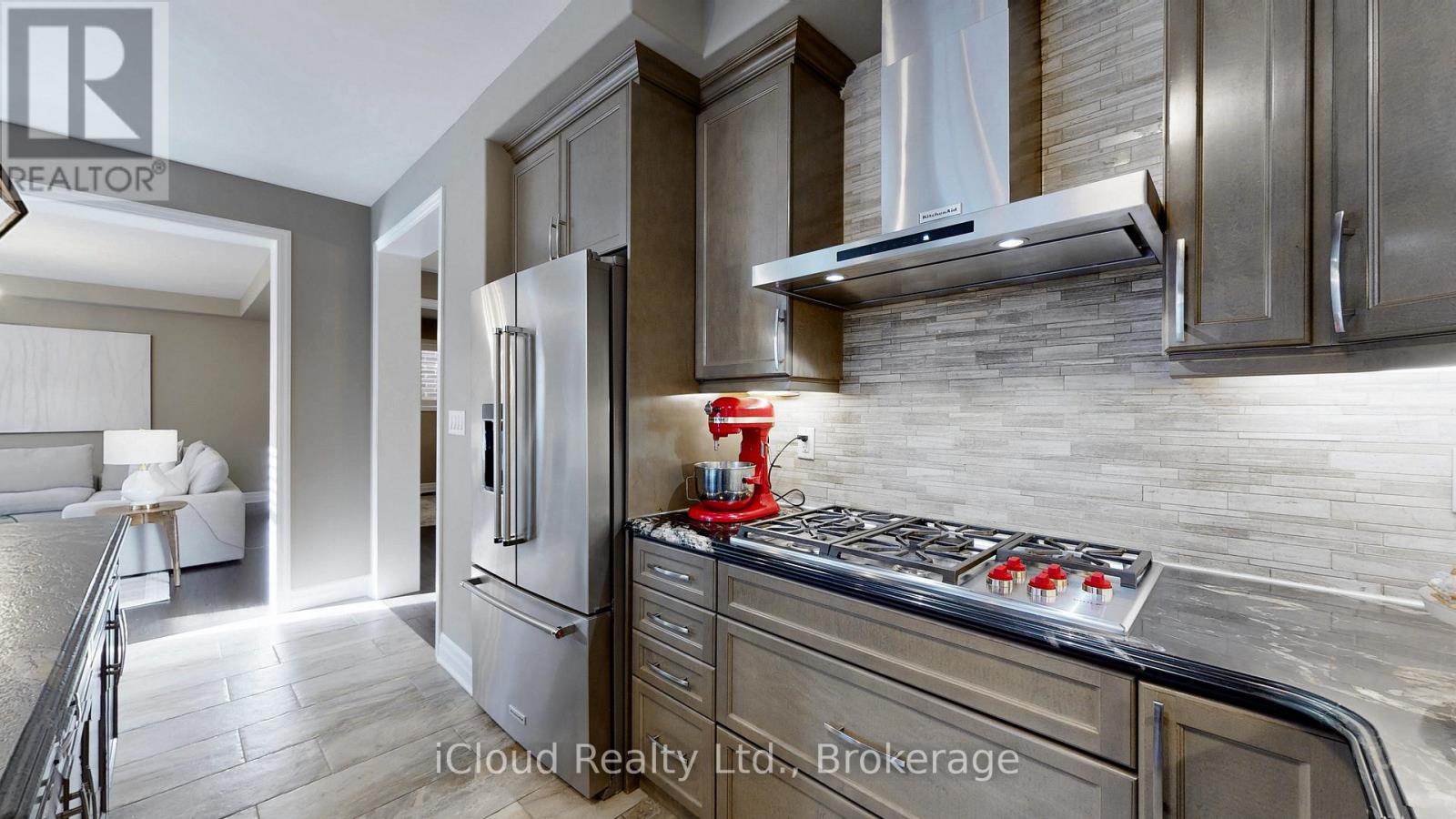 1198 Mceachern Court, Milton, Ontario L9E 1E4 - Photo 16 - W12477508