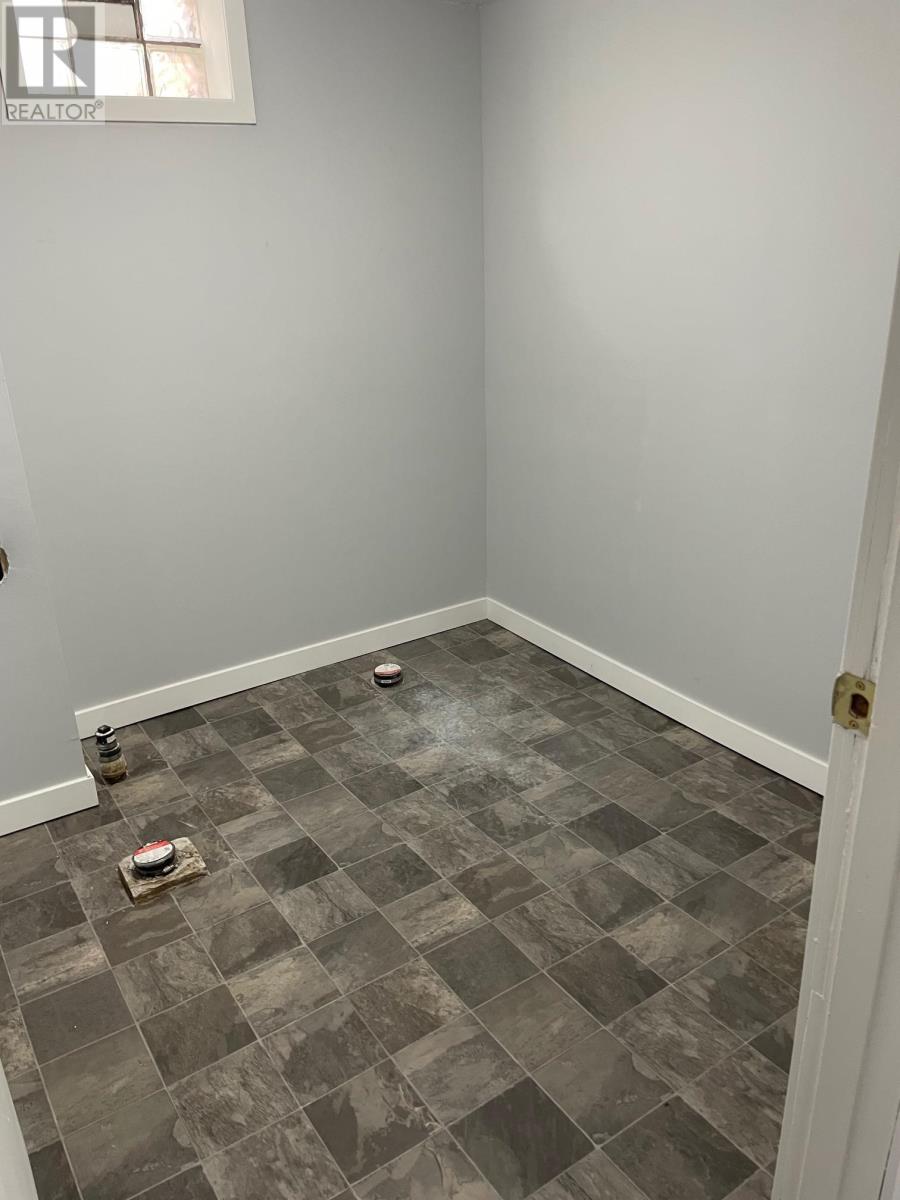 215 Ambrose St, Thunder Bay, Ontario  P7B 1L3 - Photo 18 - TB253399