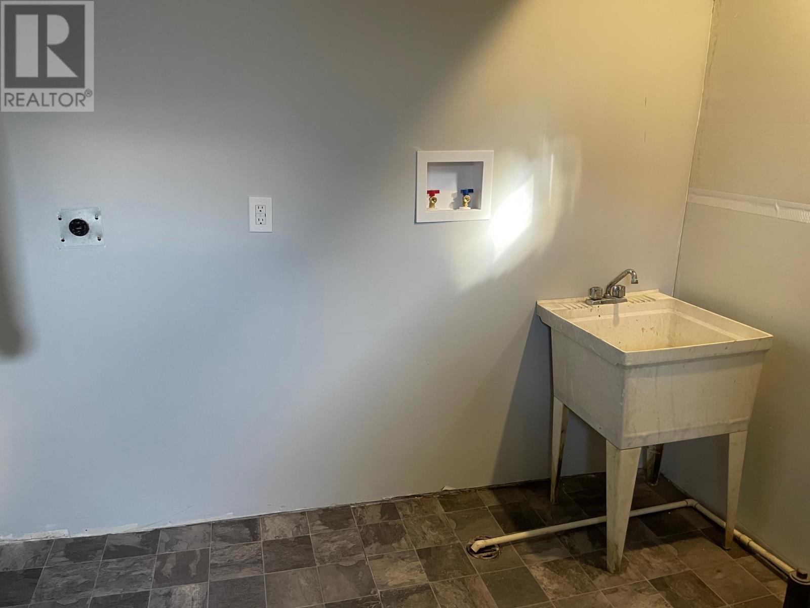 215 Ambrose St, Thunder Bay, Ontario  P7B 1L3 - Photo 22 - TB253399