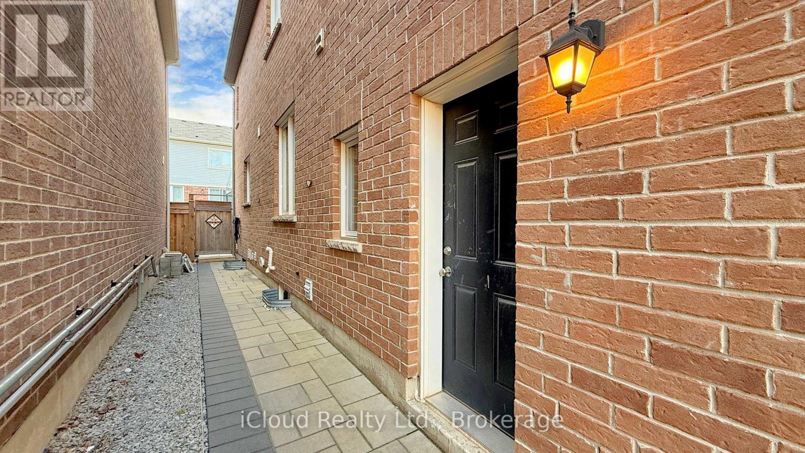 1198 Mceachern Court, Milton, Ontario L9E 1E4 - Photo 45 - W12477508