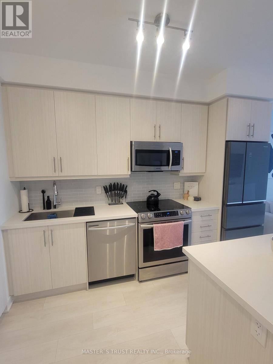 402 - 75 Oneida Crescent, Richmond Hill, Ontario  L4B 0A6 - Photo 3 - N12507496