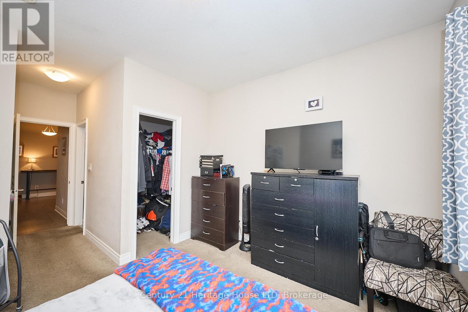 1121 Meadowood Street, Fort Erie, Ontario  L2A 0C1 - Photo 13 - X12507654