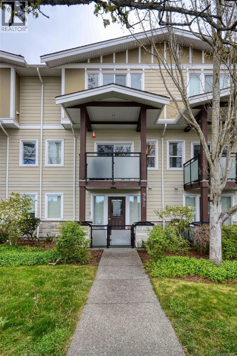 992 Dunford Ave, Langford, British Columbia