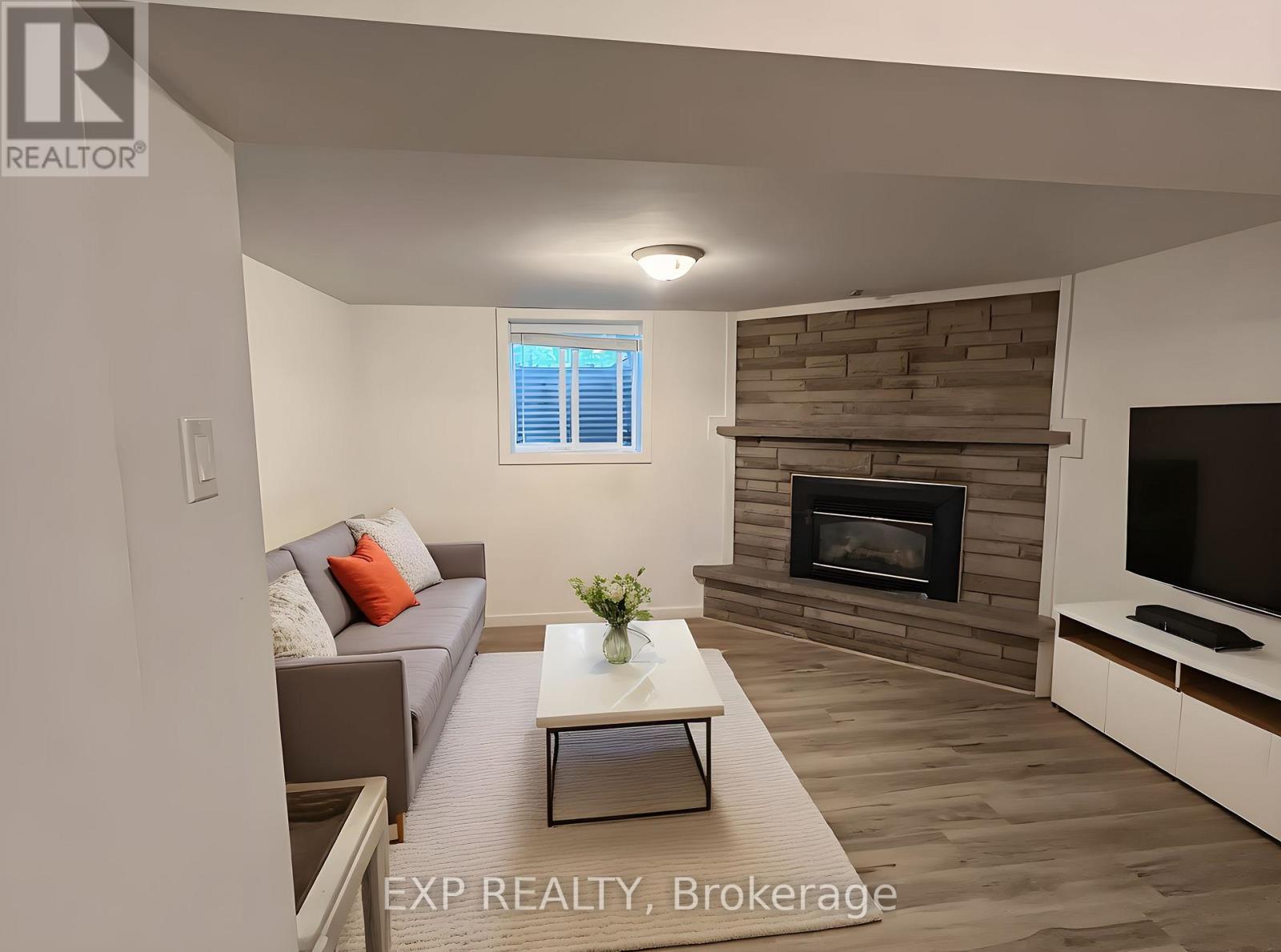 Lower - 105 Mill Street, Shelburne, Ontario L9V 2Y2 - Photo 8 - X12448940