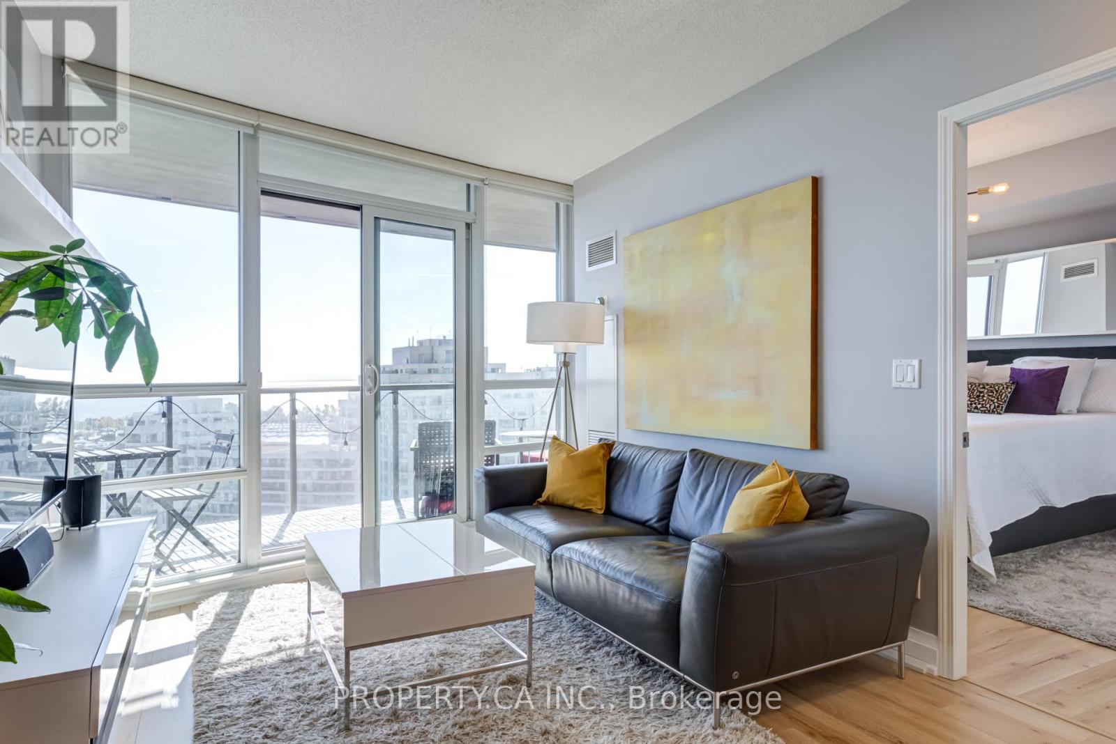1501 - 2230 Lake Shore Boulevard W, Toronto, Ontario  M8V 0B2 - Photo 10 - W12507178