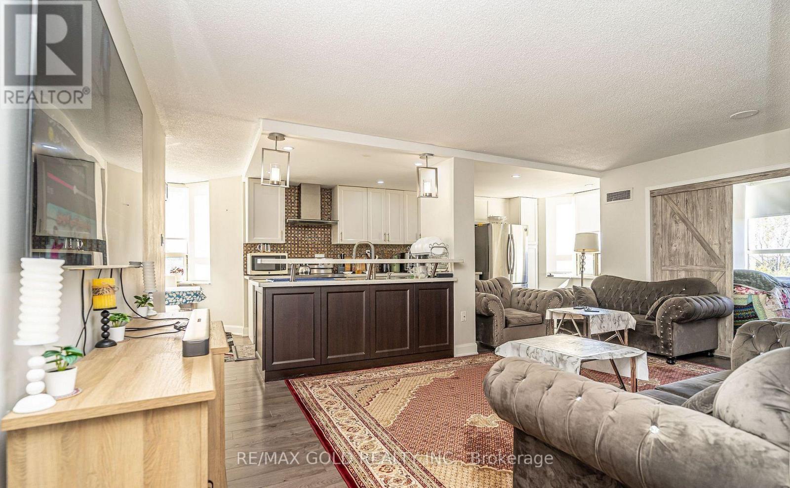 403 - 30 Malta Avenue, Brampton, Ontario  L6Y 4W6 - Photo 12 - W12507206