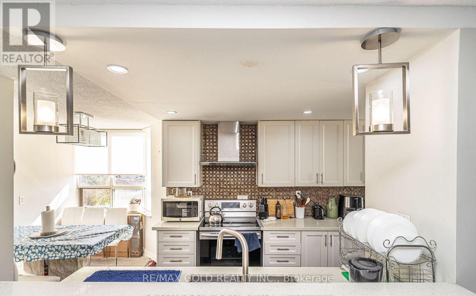 403 - 30 Malta Avenue, Brampton, Ontario  L6Y 4W6 - Photo 16 - W12507206