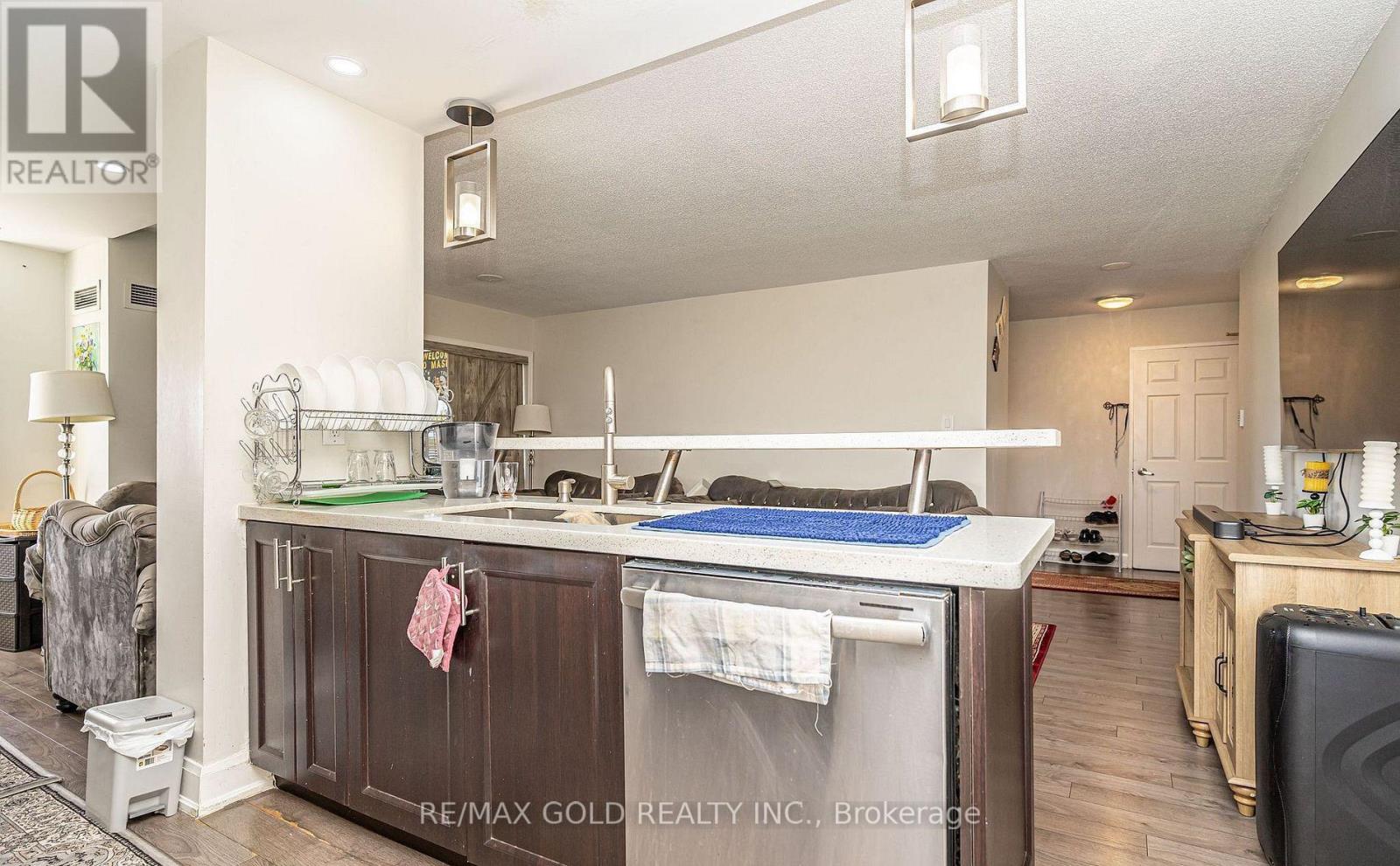 403 - 30 Malta Avenue, Brampton, Ontario  L6Y 4W6 - Photo 20 - W12507206