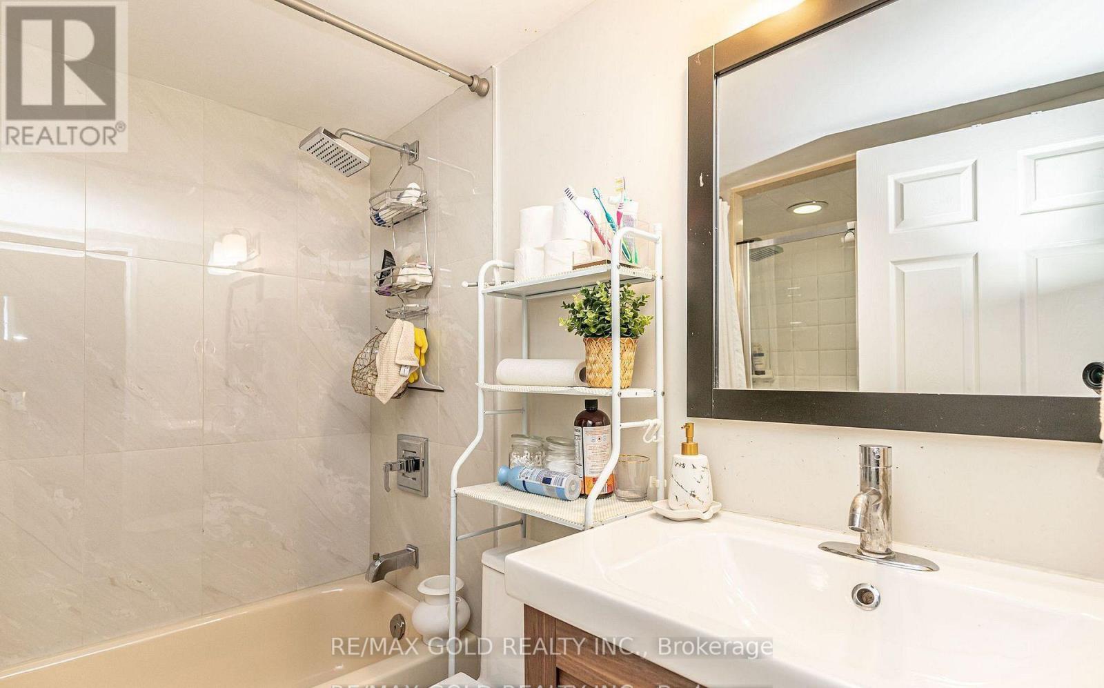 403 - 30 Malta Avenue, Brampton, Ontario  L6Y 4W6 - Photo 30 - W12507206