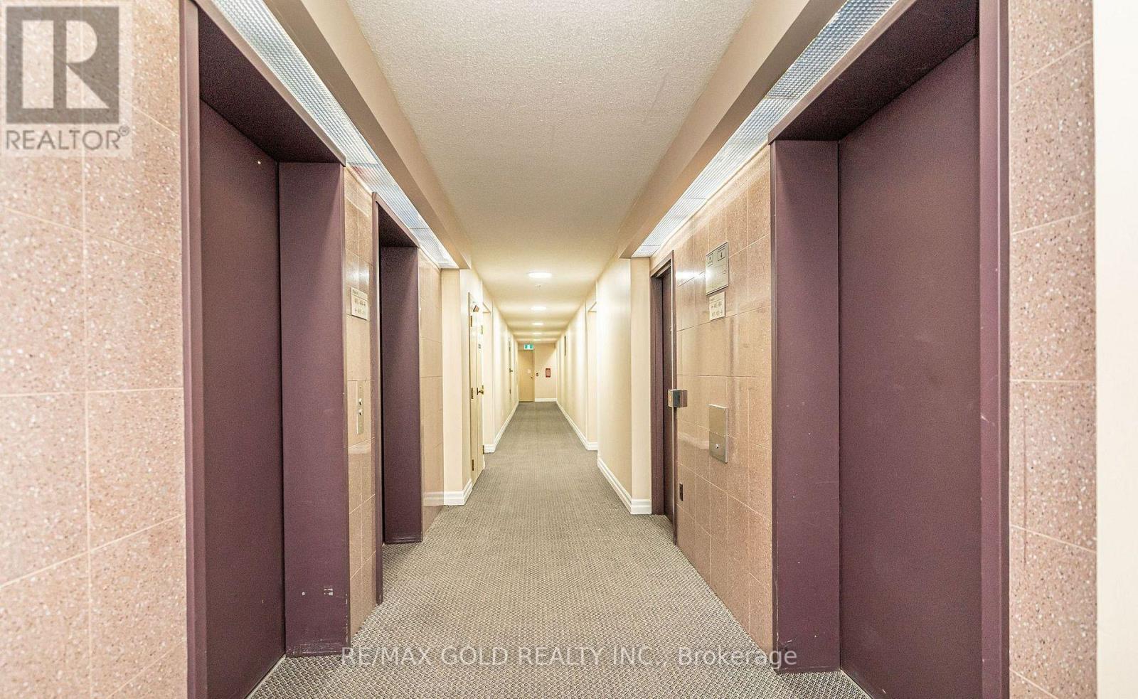 403 - 30 Malta Avenue, Brampton, Ontario  L6Y 4W6 - Photo 9 - W12507206