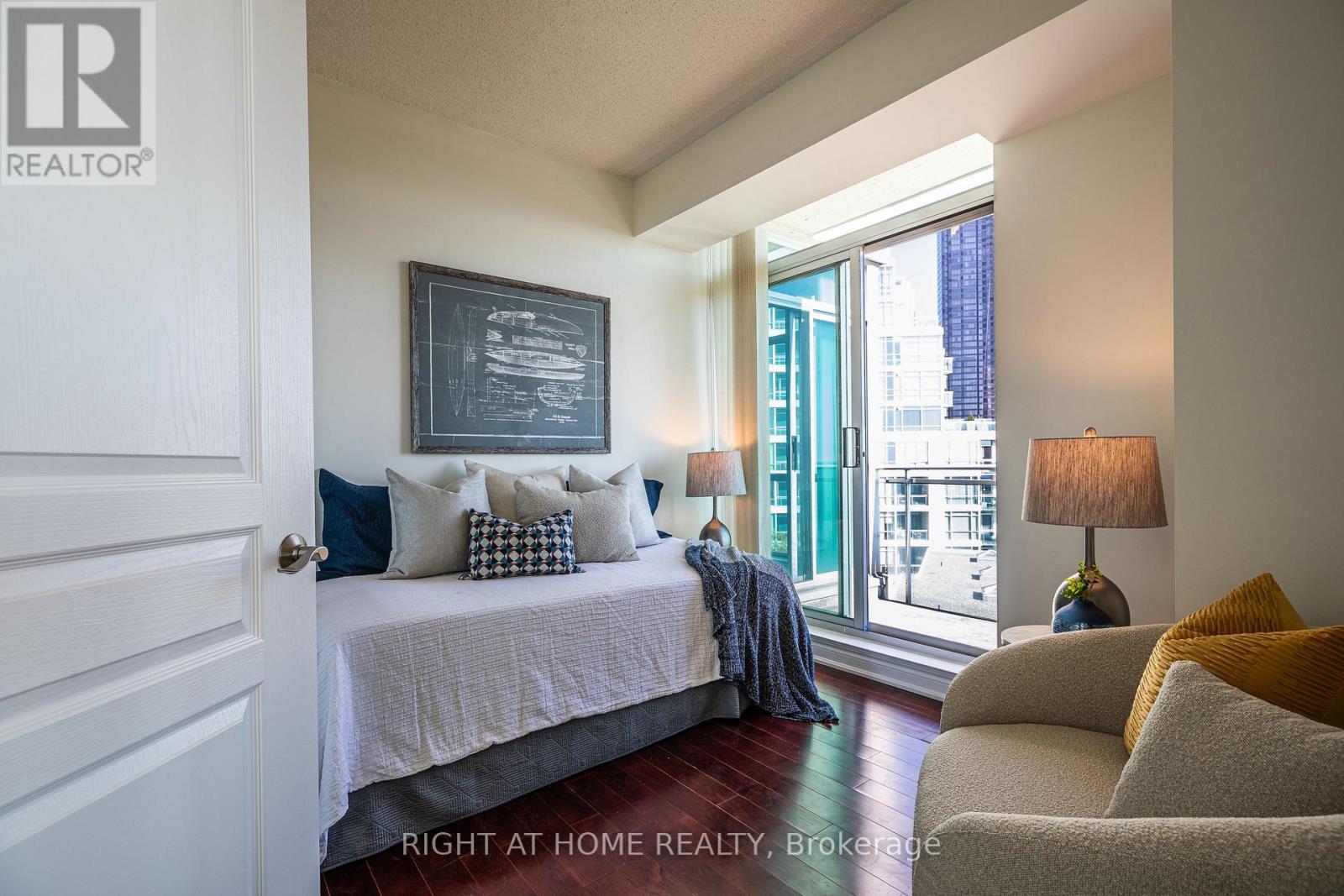 605 - 5 Marine Parade Drive, Toronto, Ontario  M8V 4B4 - Photo 17 - W12507216