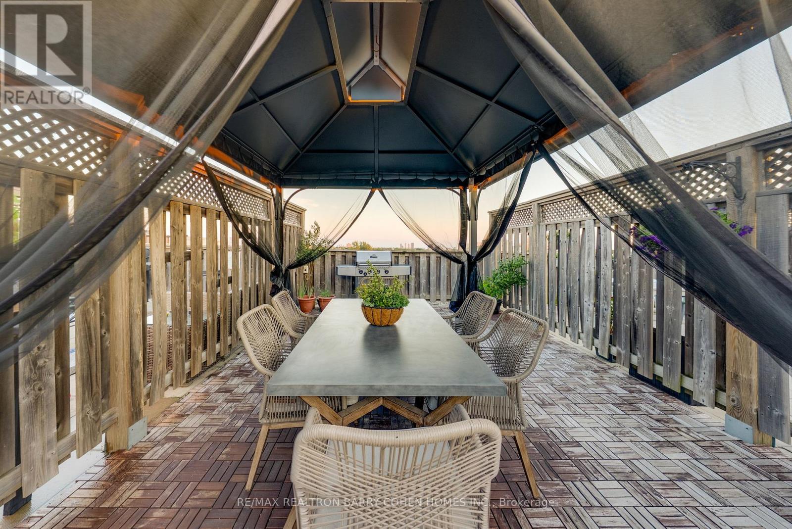 116 - 1001 Roselawn Avenue, Toronto, Ontario  M6B 4M4 - Photo 18 - W12507222