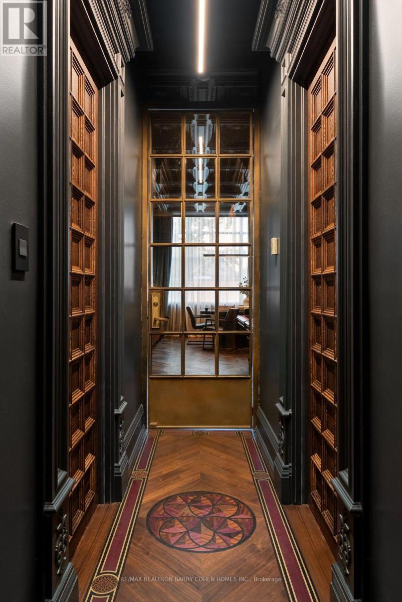 116 - 1001 Roselawn Avenue, Toronto, Ontario  M6B 4M4 - Photo 2 - W12507222