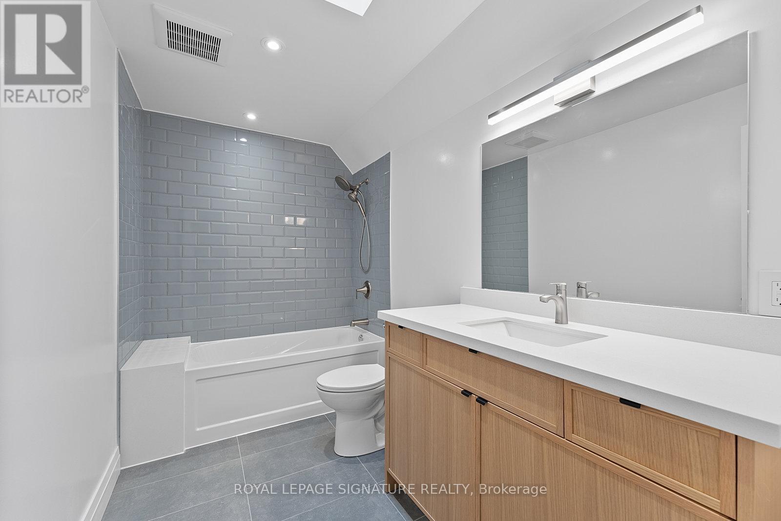 Garden - 45 William Street, Toronto, Ontario  M9N 2G6 - Photo 19 - W12507248