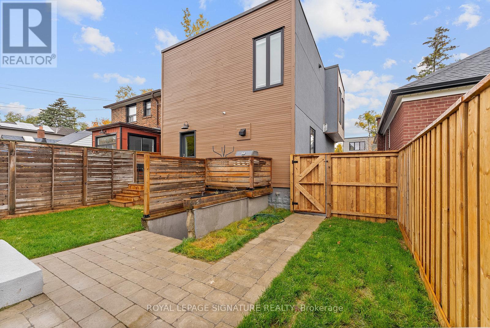 Garden - 45 William Street, Toronto, Ontario  M9N 2G6 - Photo 20 - W12507248